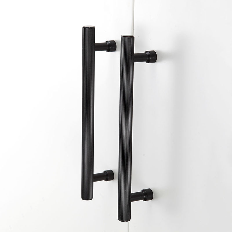 ゴールドブラック真鍮製ハンドル、ストレートラインの刻み模様入 - Furniture Rotating Hardware のレビューと価格
