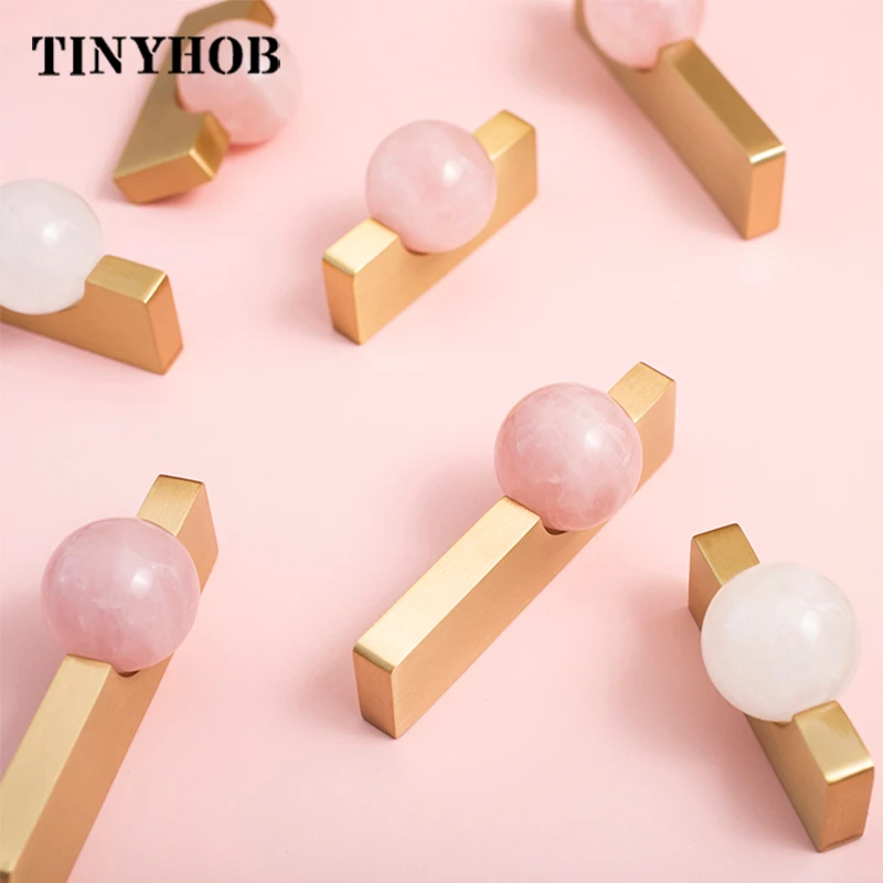 ホワイトクリスタルボール + 真鍮家具ハンドル食器棚引き出し - Furniture Hardware Drop Pulls のレビューと価格