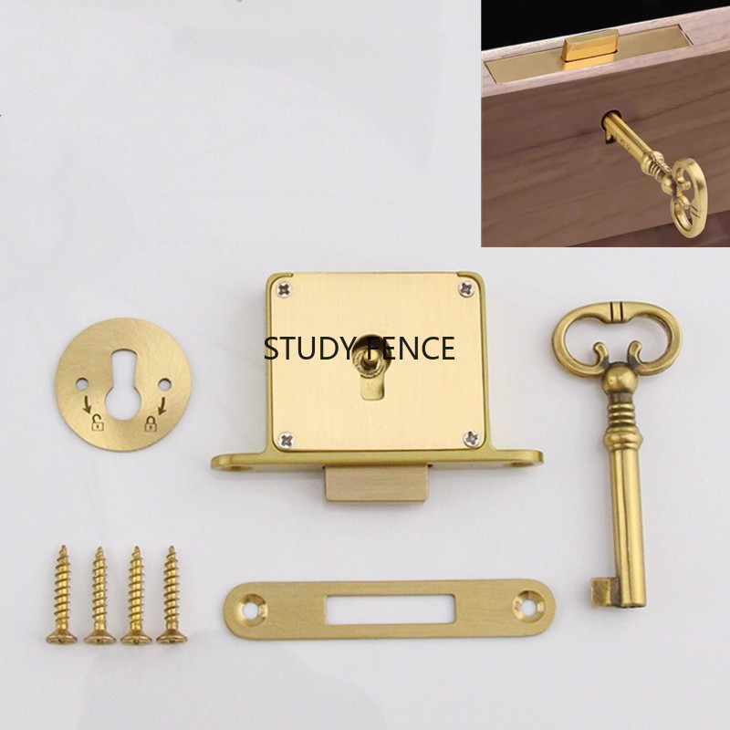 1PC アンティーク金属引き出しロックワインキャビネットドア - Furniture Hardware Locks のレビューと価格